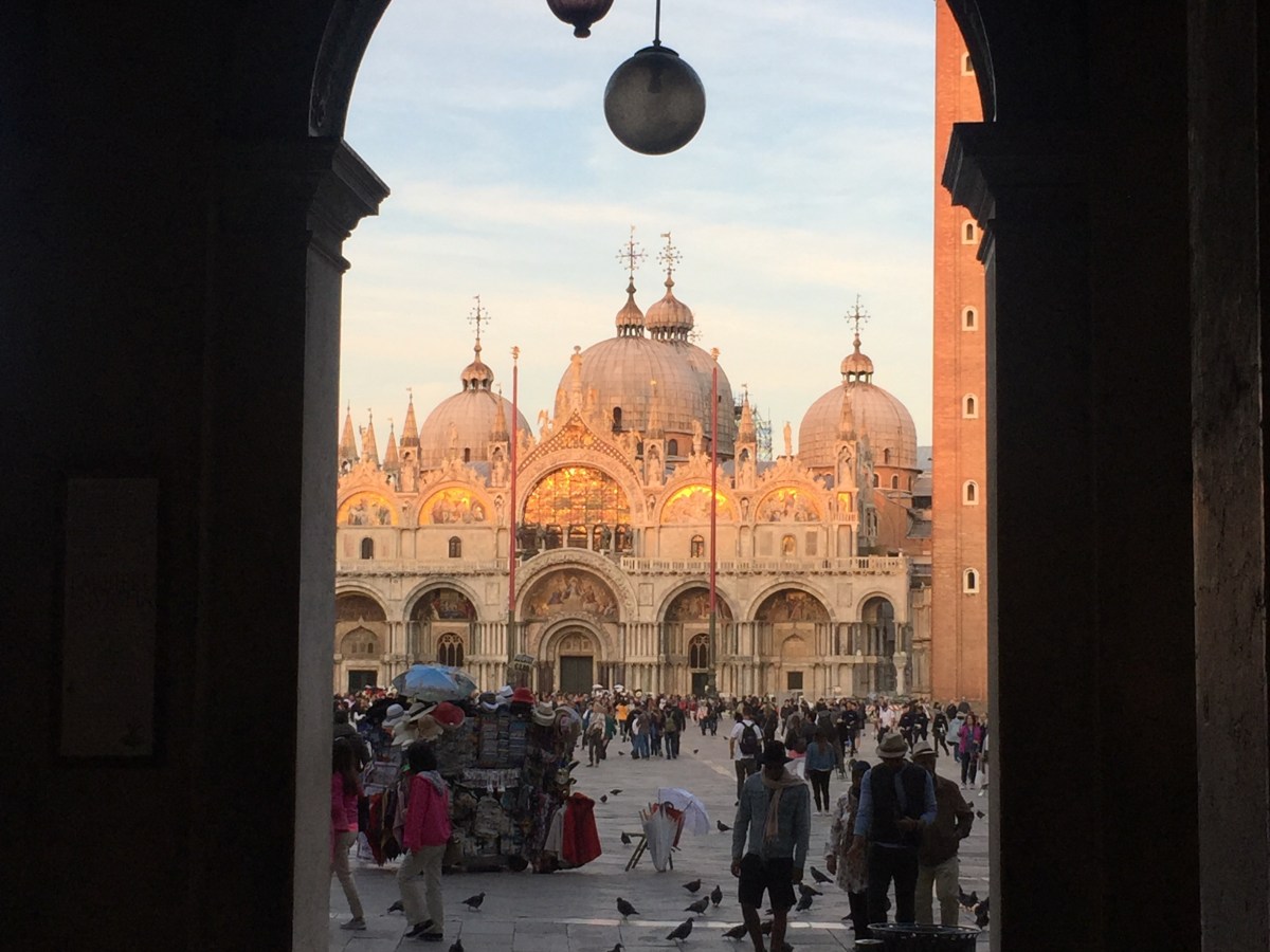 Finding ourselves in San Marco at&nbsp;sunset