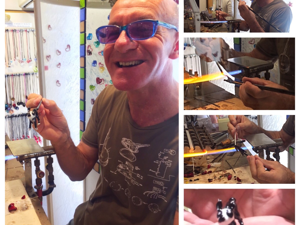 Tiny glass sculpture of&nbsp;Paisley